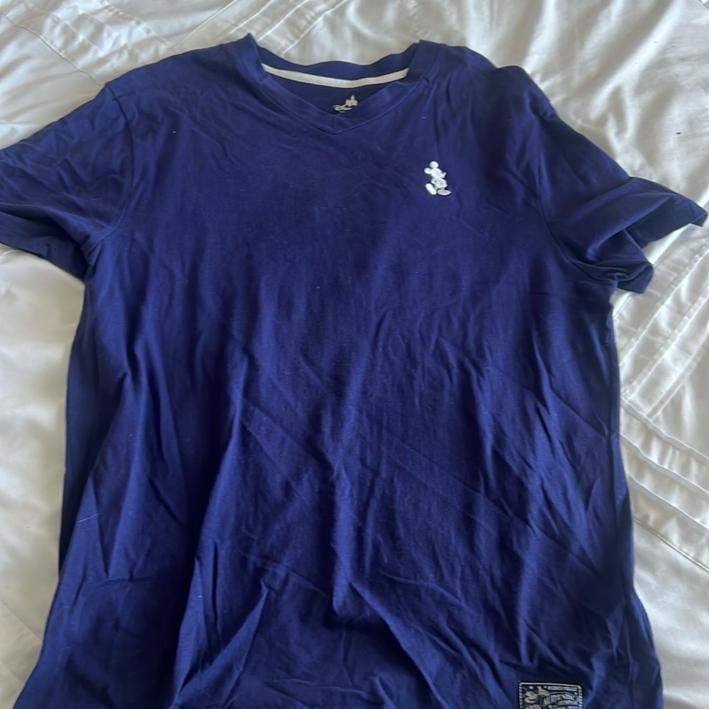Disney V neck